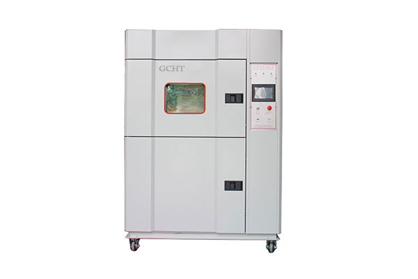 Liquid oil tank temperature shock test chamber